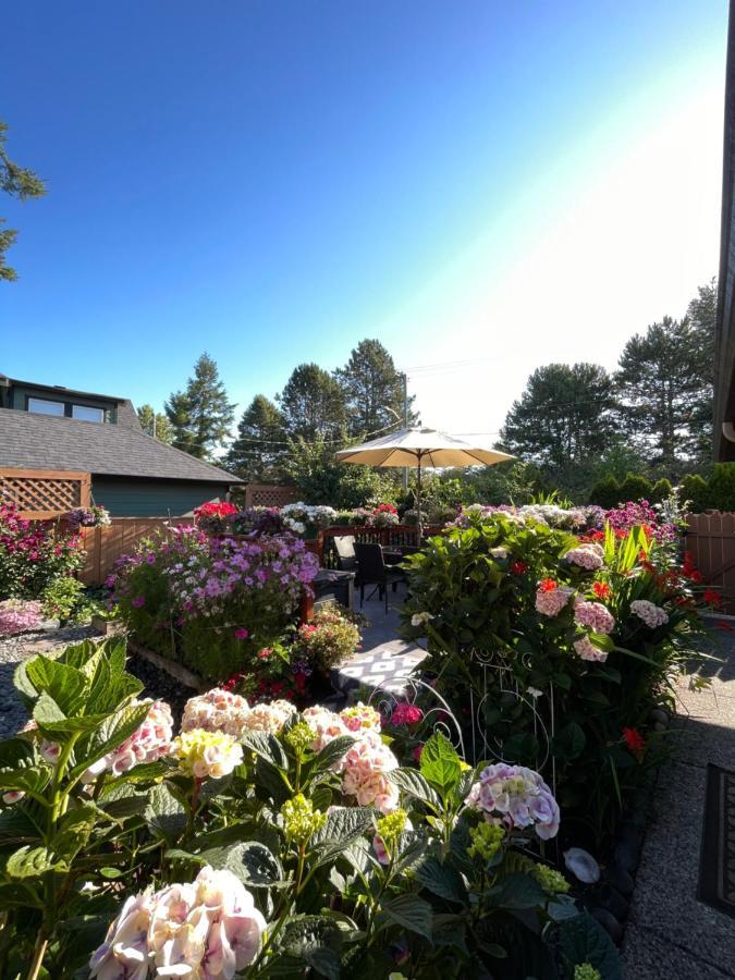 Garden Home In Victoria -Beautiful Home In Victoria Exteriör bild