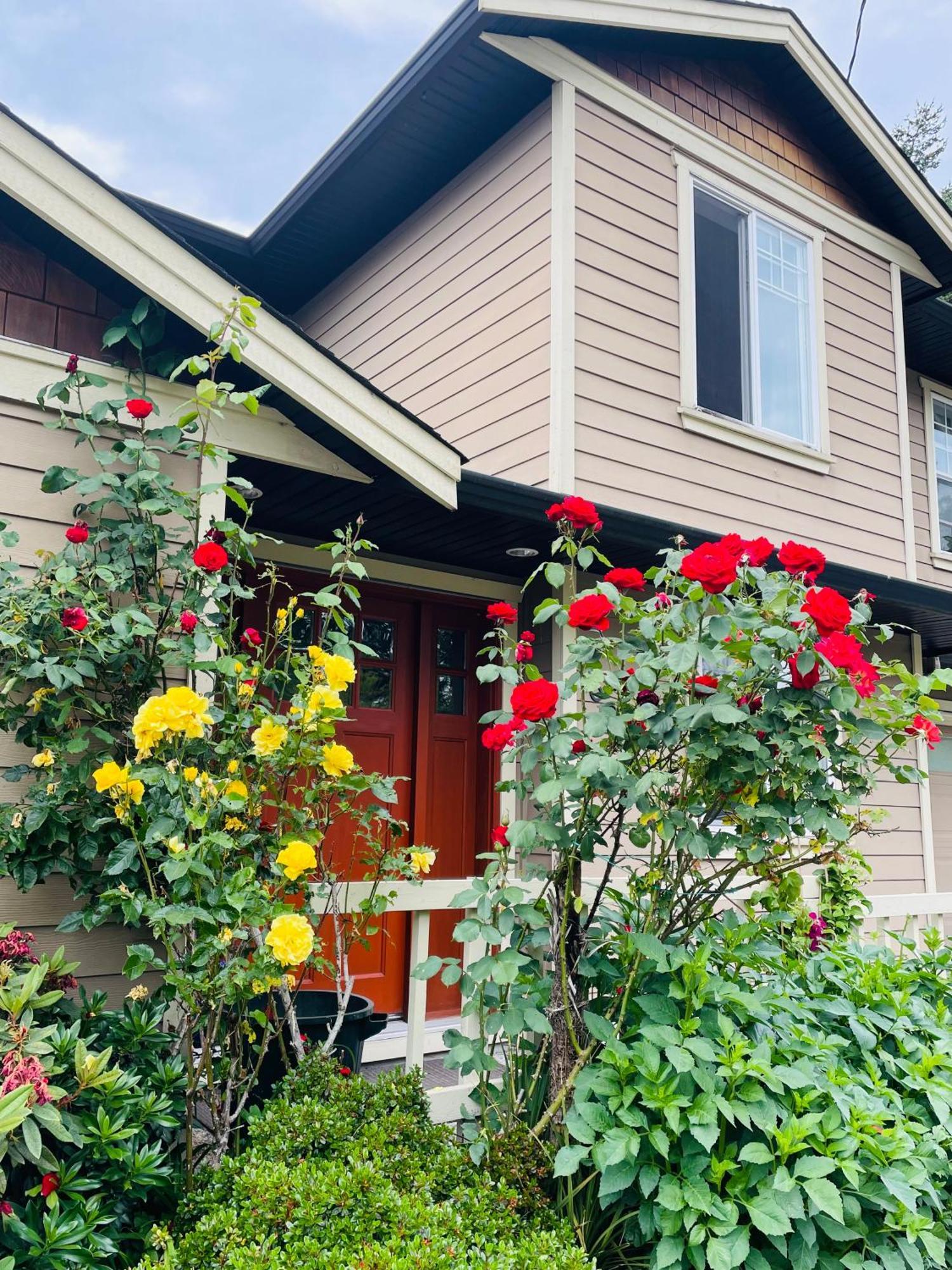 Garden Home In Victoria -Beautiful Home In Victoria Exteriör bild
